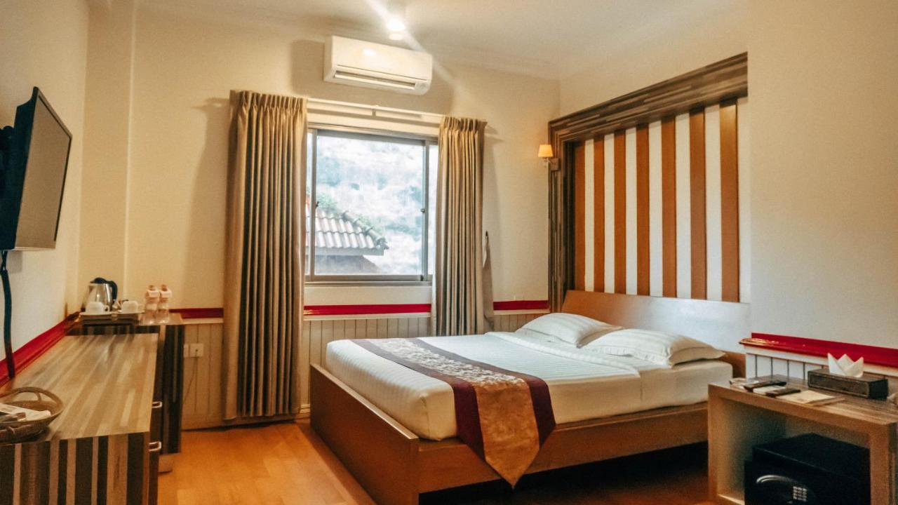 Hotel 63 Янгон Экстерьер фото