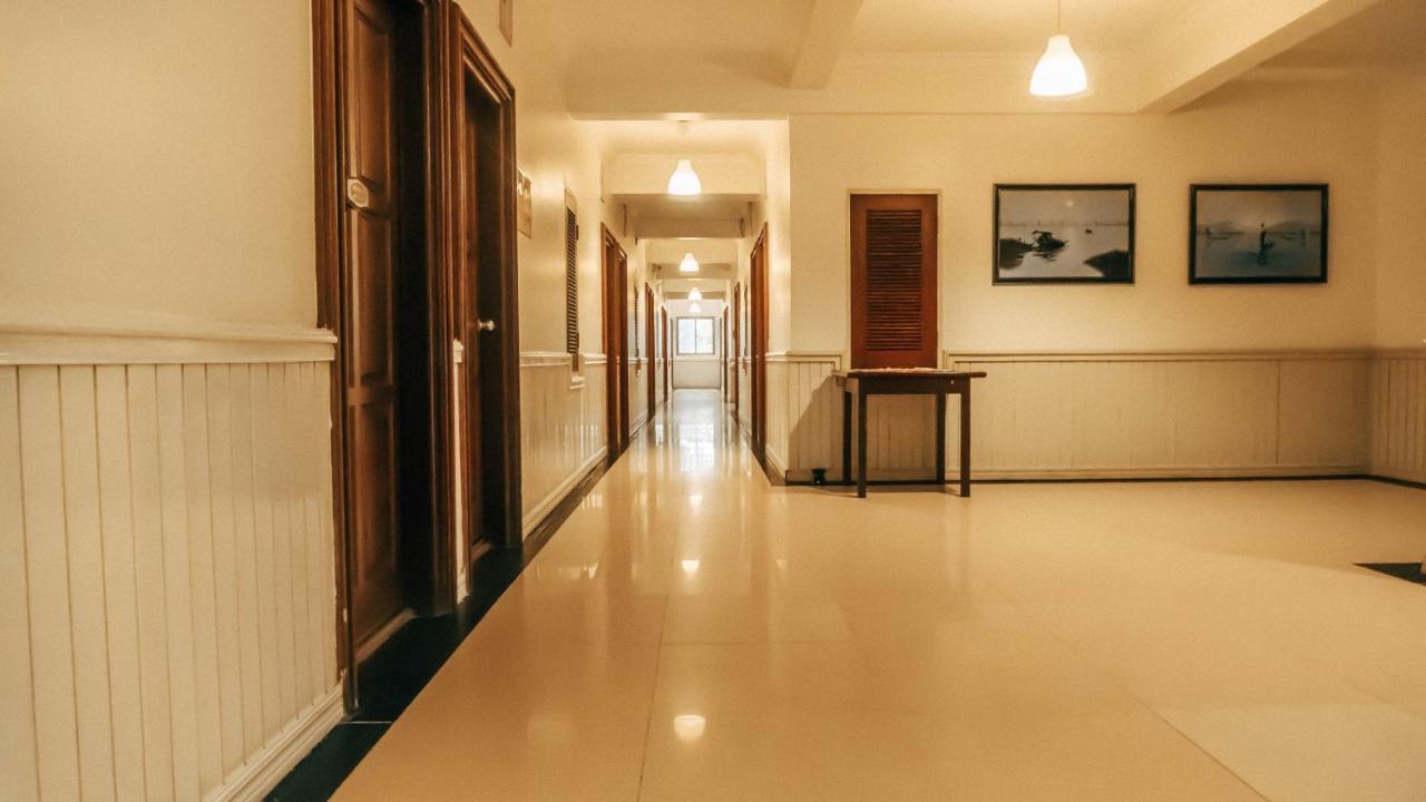 Hotel 63 Янгон Экстерьер фото