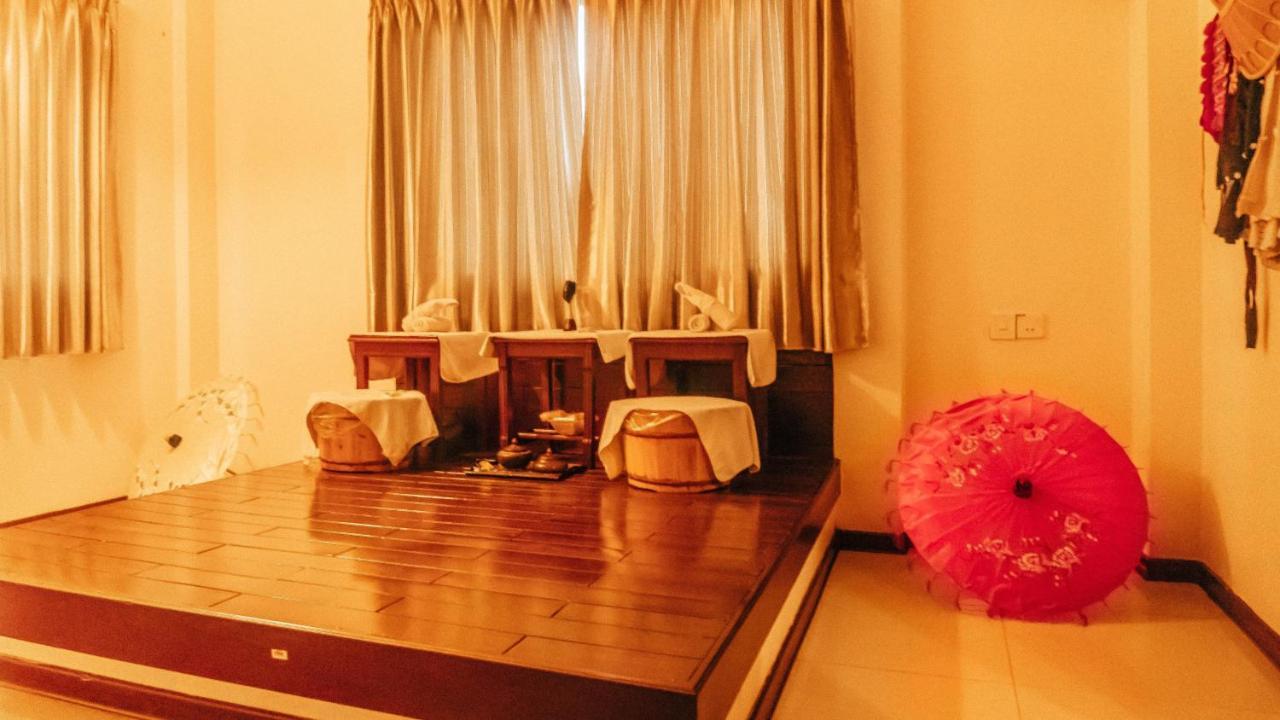 Hotel 63 Янгон Экстерьер фото